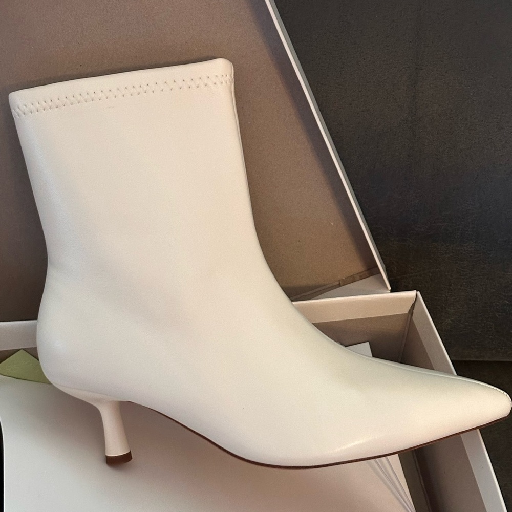 Chic White Heeled Ankle Boots